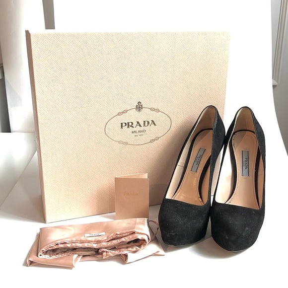 Prada Nero Camoscio Basic Platform Pumps - Picture 10 of 10